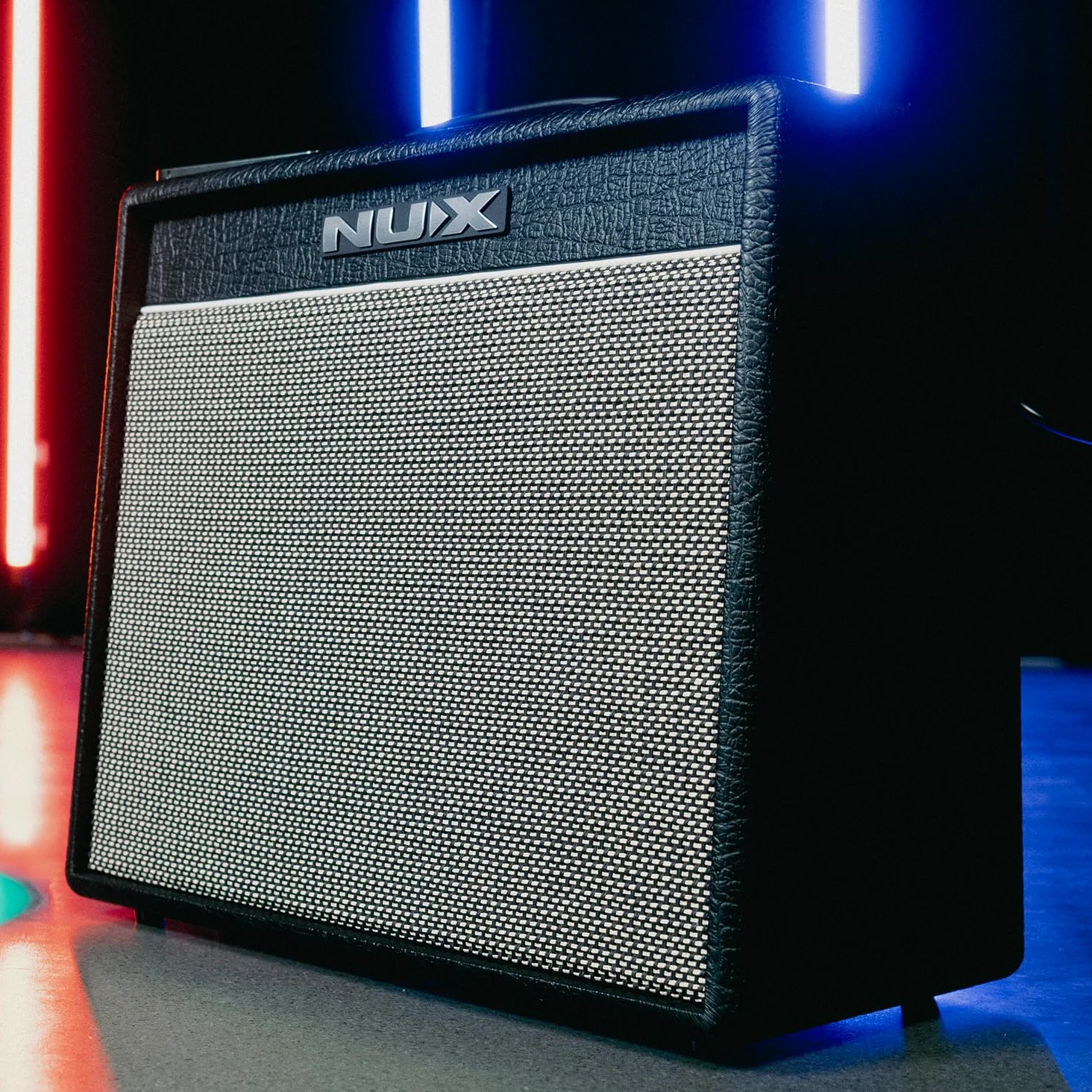 NU-X Mighty 40 mkII - Amplificador de Guitarra con Efectos | Amplificador de Modelado portátil de 40 W, Bluetooth, Interfaz USB y máquina de Tambor para Guitarras eléctricas, práctica y grabación