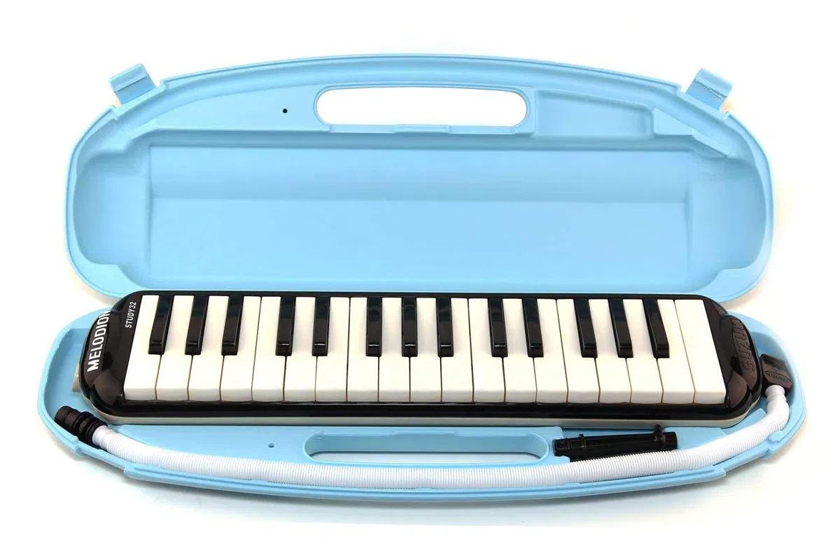 Negro Suzuki Melodica