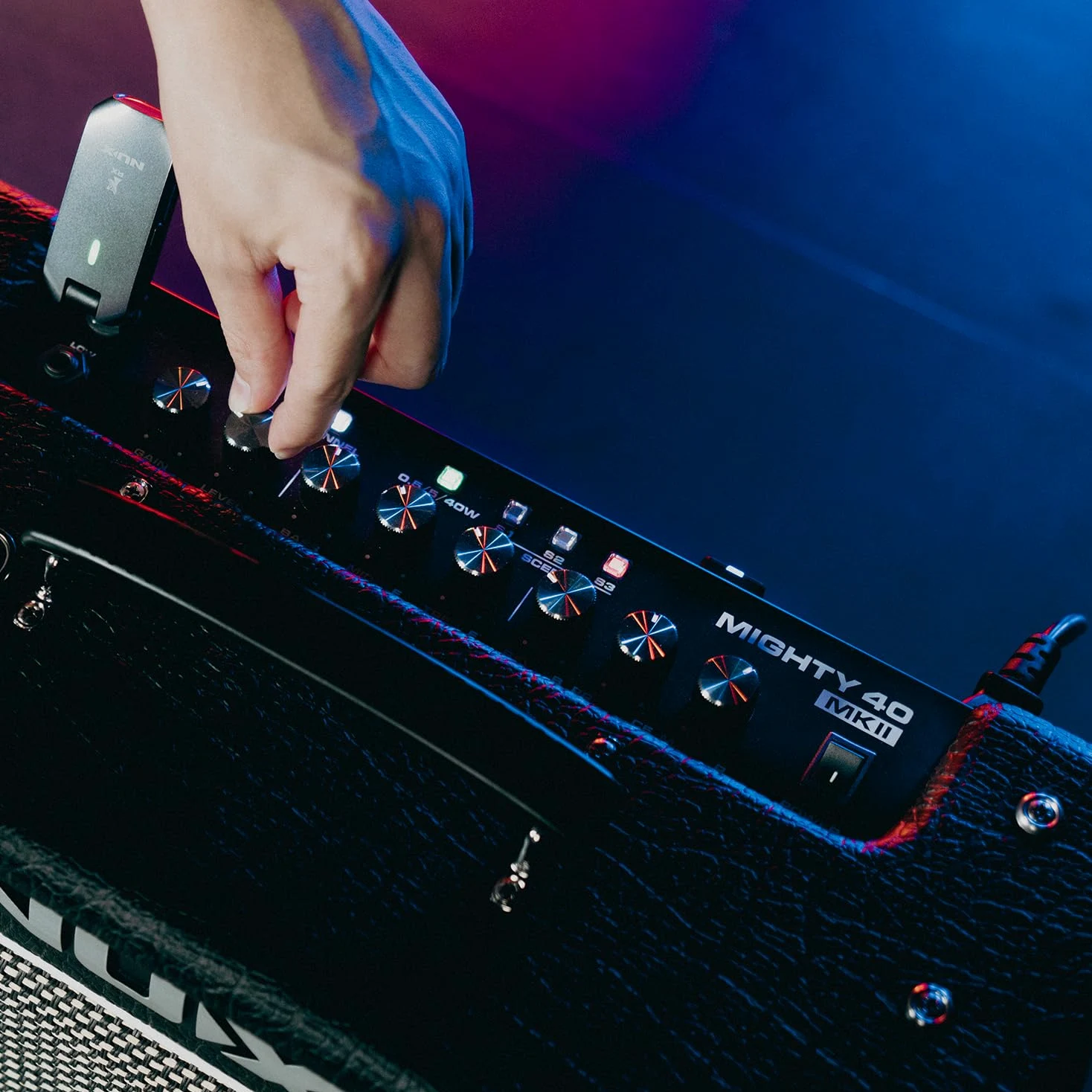 NU-X Mighty 40 mkII - Amplificador de Guitarra con Efectos | Amplificador de Modelado portátil de 40 W, Bluetooth, Interfaz USB y máquina de Tambor para Guitarras eléctricas, práctica y grabación